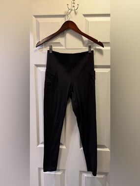 aerie High-Waist Black Pocket Leggings